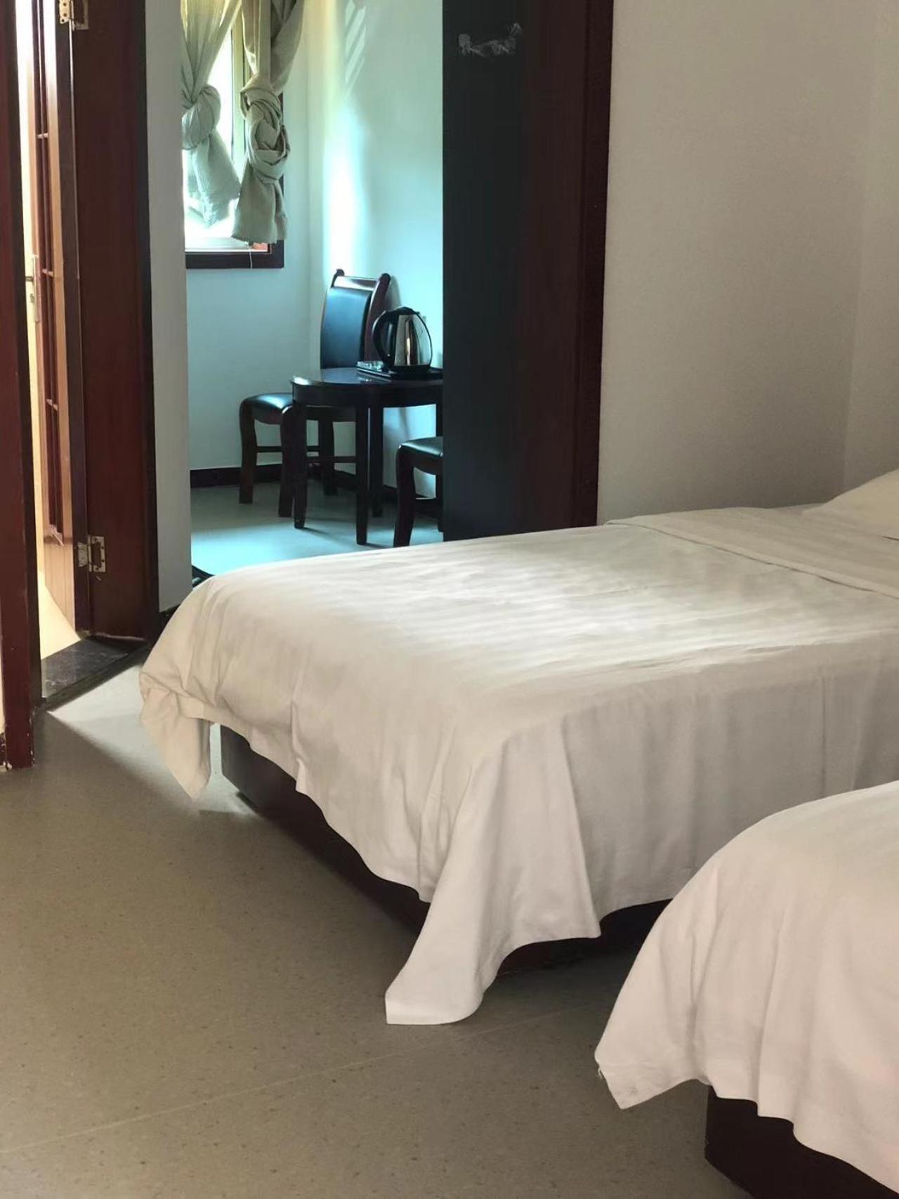Chengdu Sichuan University Budget Hotel Bagian luar foto