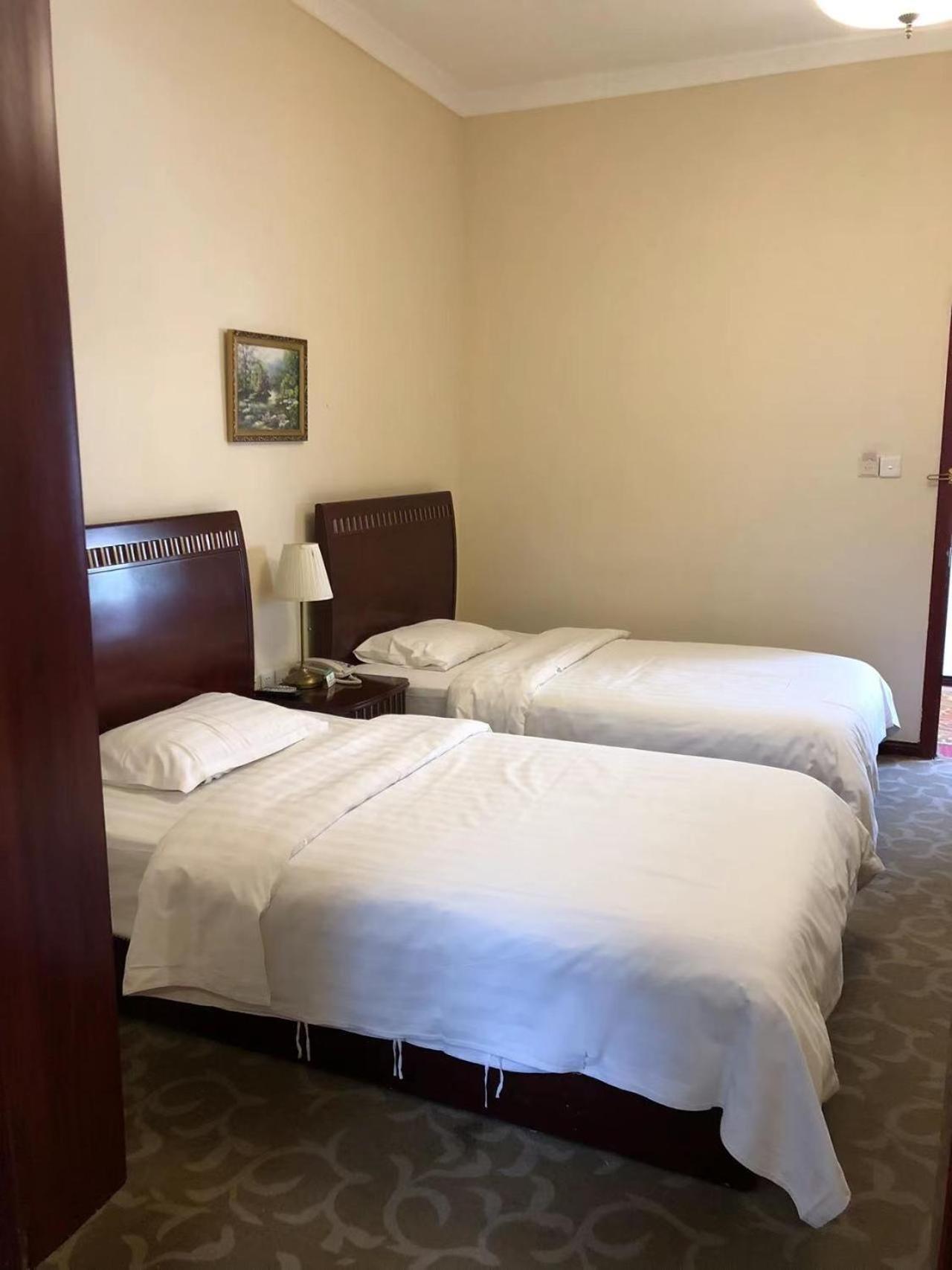 Chengdu Sichuan University Budget Hotel Bagian luar foto