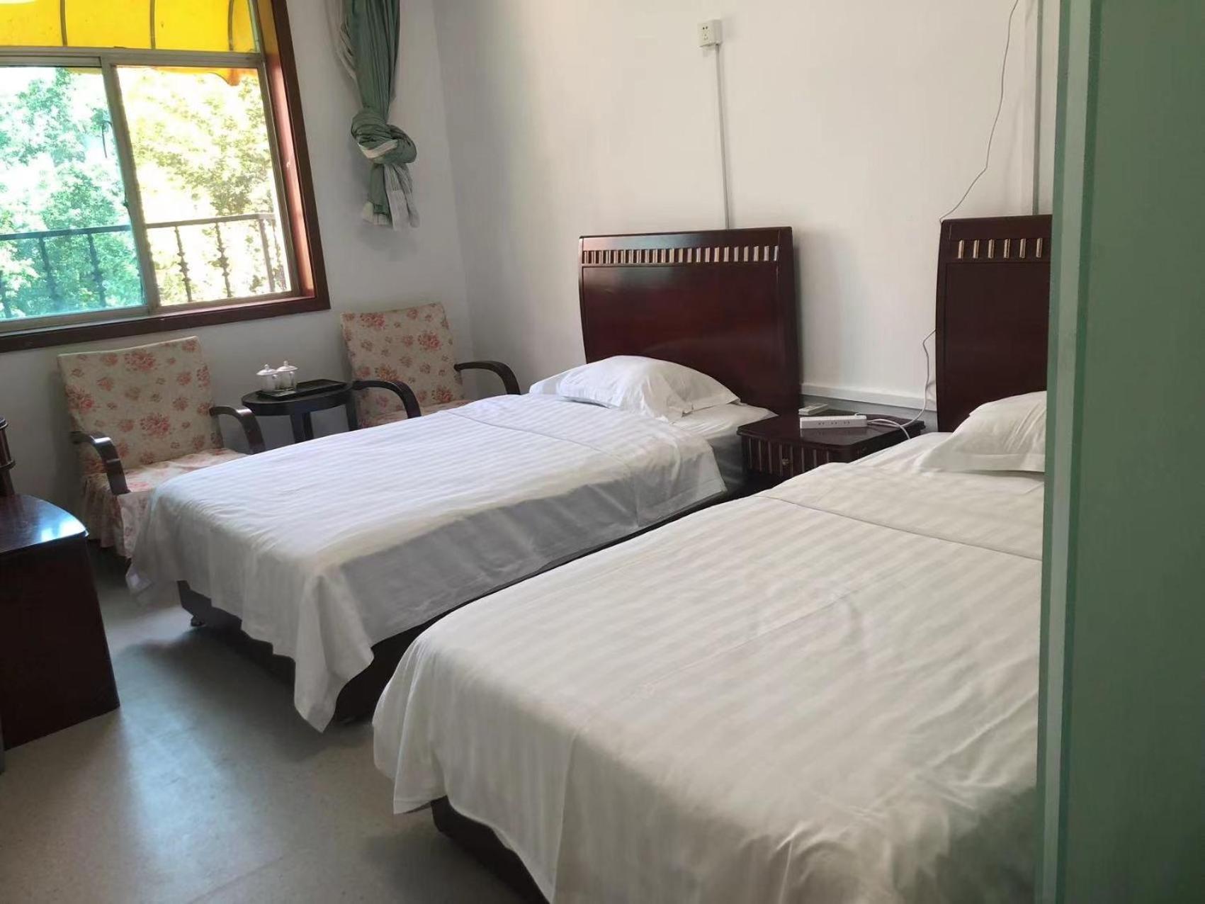 Chengdu Sichuan University Budget Hotel Bagian luar foto